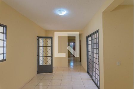 Sala de casa para alugar com 2 quartos, 160m² em Jardim Pacaembu, Campinas
