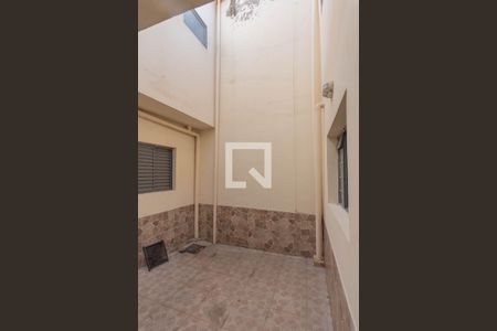 Área de Luz da Sala de casa para alugar com 2 quartos, 160m² em Jardim Pacaembu, Campinas