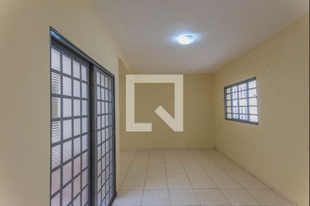 Sala de casa para alugar com 2 quartos, 160m² em Jardim Pacaembu, Campinas