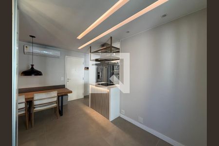 Sala de apartamento para alugar com 1 quarto, 65m² em Recreio dos Bandeirantes, Rio de Janeiro