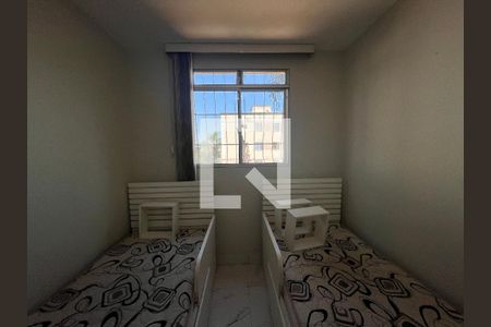 Quarto 2 de apartamento para alugar com 2 quartos, 45m² em Morro do Confisco, Contagem