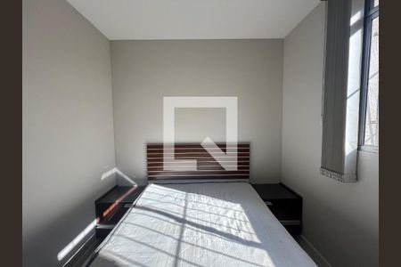 Quarto 1 de apartamento para alugar com 2 quartos, 45m² em Morro do Confisco, Contagem
