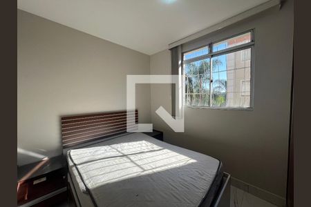 Quarto 1 de apartamento para alugar com 2 quartos, 45m² em Morro do Confisco, Contagem