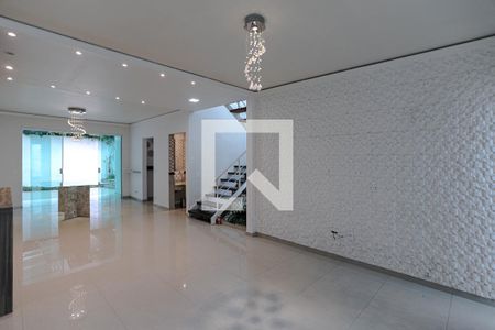 Sala de casa para alugar com 3 quartos, 140m² em Vila Rei, Mogi das Cruzes