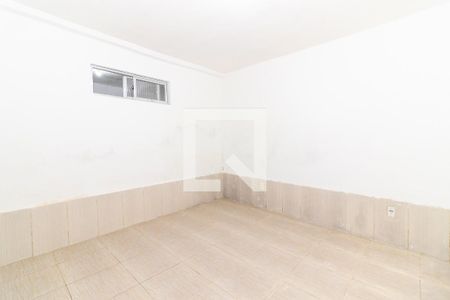 Quarto 1 de casa para alugar com 2 quartos, 80m² em Realengo, Rio de Janeiro