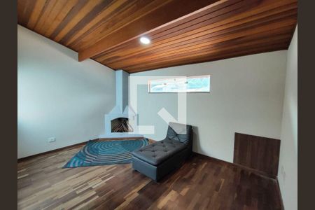 Casa à venda com 3 quartos, 210m² em Nova Petrópolis, São Bernardo do Campo