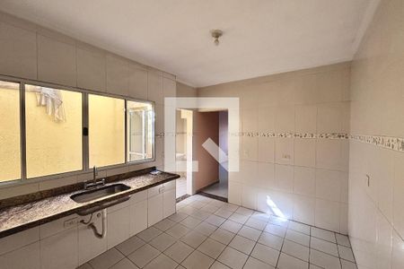 Cozinha de casa para alugar com 2 quartos, 80m² em Chácara Califórnia, São Paulo