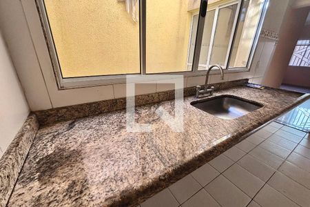 Cozinha de casa para alugar com 2 quartos, 80m² em Chácara Califórnia, São Paulo