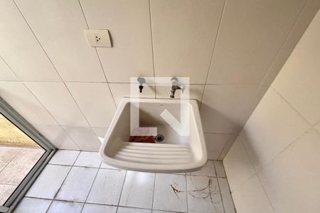 Área de Serviço de casa para alugar com 2 quartos, 80m² em Chácara Califórnia, São Paulo
