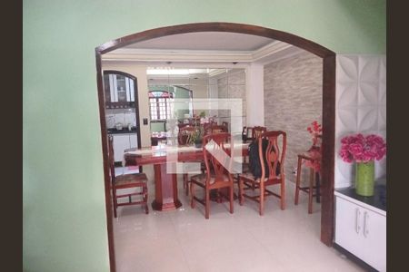 Casa à venda com 4 quartos, 219m² em Jardim Valdibia, São Bernardo do Campo