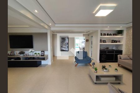 Casa à venda com 4 quartos, 300m² em Parque dos Passaros, São Bernardo do Campo