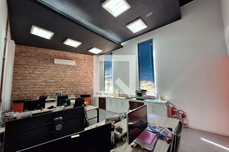 Sala 1 de casa à venda com 4 quartos, 320m² em Vila Scarpelli, Santo André