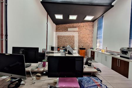 Sala 1 de casa à venda com 4 quartos, 320m² em Vila Scarpelli, Santo André