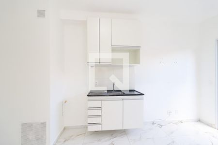 Sala/Cozinha de apartamento para alugar com 1 quarto, 36m² em Guaianases, São Paulo