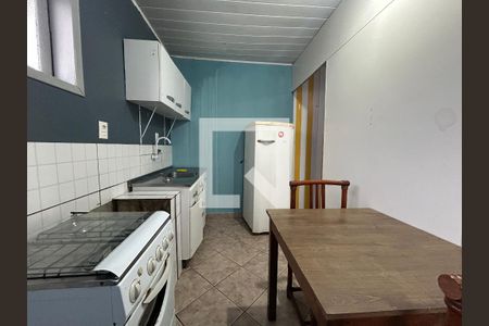 Cozinha de apartamento para alugar com 1 quarto, 35m² em Trindade, Florianópolis