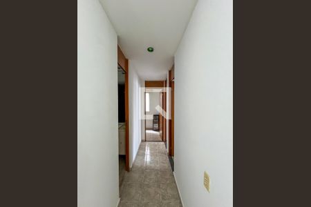 Corredor de apartamento à venda com 3 quartos, 63m² em Parque Bristol, São Paulo