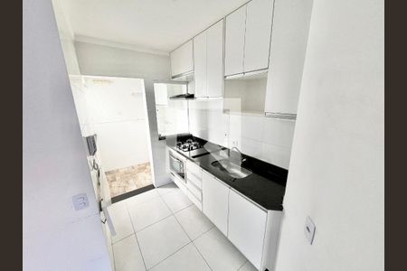 Cozinha de apartamento para alugar com 2 quartos, 50m² em Vila Isolina Mazzei, São Paulo