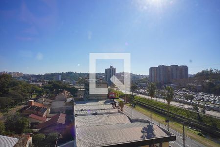 Sala_Vista  de apartamento à venda com 3 quartos, 70m² em Partenon, Porto Alegre
