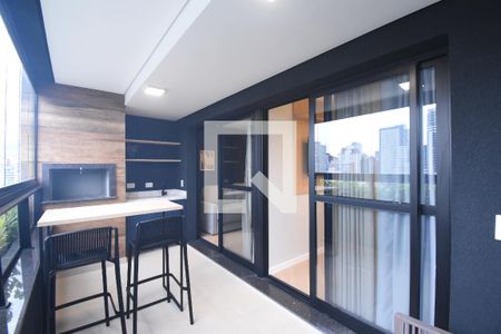 Sacada  de apartamento para alugar com 1 quarto, 43m² em Centro, Curitiba