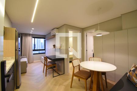 Apartamento para alugar com 1 quarto, 33m² em Centro, Curitiba