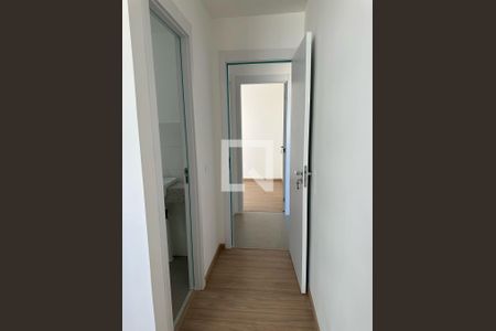Corredor de apartamento à venda com 2 quartos, 50m² em Estoril, Belo Horizonte