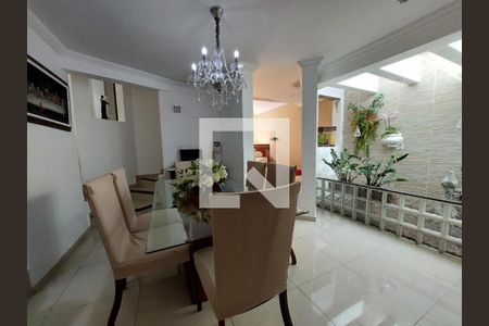 Casa à venda com 4 quartos, 346m² em Bairro da Glória, Contagem