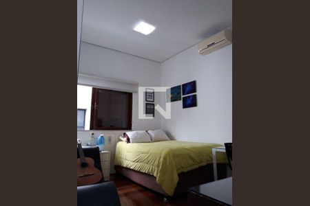 Casa à venda com 3 quartos, 300m² em Cerâmica, São Caetano do Sul