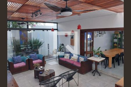 Casa à venda com 3 quartos, 300m² em Cerâmica, São Caetano do Sul