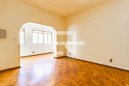 Casa à venda com 3 quartos, 587m² em Sagrada Família, Belo Horizonte