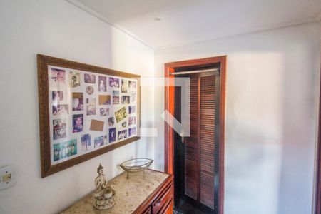 Hall de casa à venda com 4 quartos, 221m² em Vila Valqueire, Rio de Janeiro