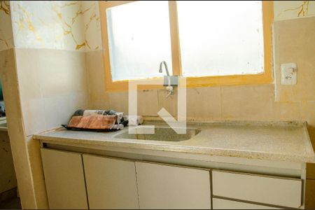 Cozinha de apartamento à venda com 3 quartos, 69m² em Parque Acalanto, Goiânia