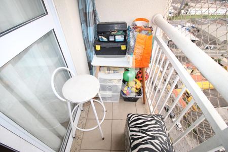 Sala - Varanda de apartamento para alugar com 2 quartos, 48m² em Jardim das Oliveiras, São Paulo