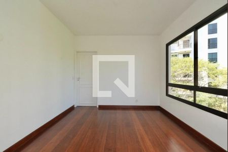 Apartamento à venda com 4 quartos, 193m² em Pacaembu, São Paulo