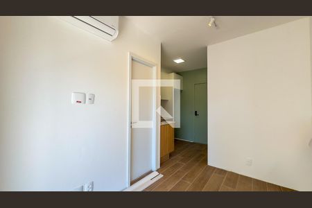 Sala de apartamento para alugar com 1 quarto, 35m² em Santo Amaro, São Paulo