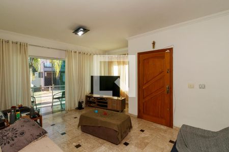 Casa à venda com 4 quartos, 311m² em Sítio Barrocada, São Paulo