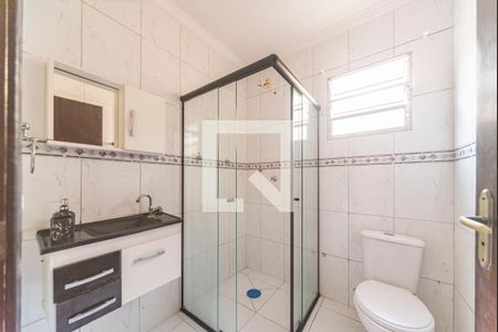 Banheiro  de casa à venda com 2 quartos, 125m² em Vila Linda, Santo André