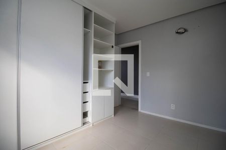 Suíte 1 de casa de condomínio para alugar com 4 quartos, 485m² em Condomínio Quintas do Sol, Brasília