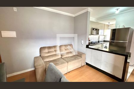Sala de apartamento para alugar com 2 quartos, 42m² em Vila Nova Bonsucesso, Guarulhos