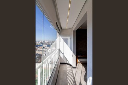 Área de Serviço e Varanda  de apartamento para alugar com 2 quartos, 43m² em Jardim Maringa, São Paulo