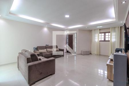 Casa à venda com 4 quartos, 244m² em Jardim Itapoan, Santo André