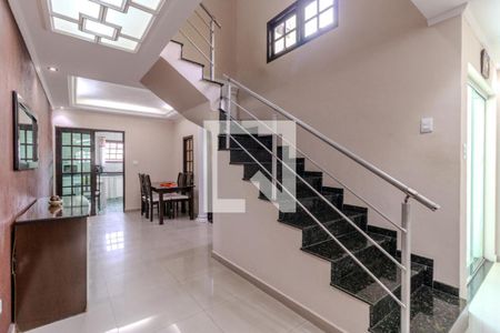 Casa à venda com 4 quartos, 244m² em Jardim Itapoan, Santo André