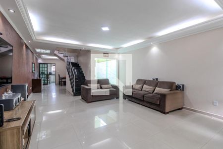 Casa à venda com 4 quartos, 244m² em Jardim Itapoan, Santo André