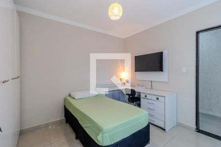 Casa à venda com 4 quartos, 244m² em Jardim Itapoan, Santo André