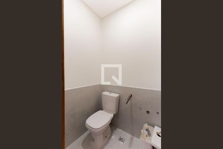 Lavabo de casa à venda com 3 quartos, 145m² em Jardim São Paulo, São Paulo