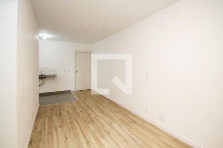 Sala de apartamento para alugar com 2 quartos, 80m² em Roselândia, Cotia