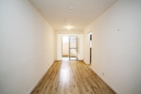 Sala de apartamento para alugar com 2 quartos, 80m² em Roselândia, Cotia