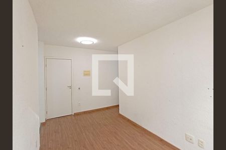 Sala de apartamento para alugar com 2 quartos, 43m² em Água Santa, Rio de Janeiro