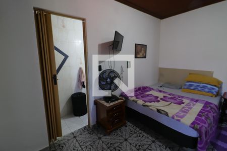 Suíte 1 de casa à venda com 3 quartos, 250m² em Km 18, Osasco