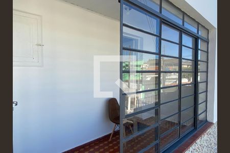 Hall de entrada de casa à venda com 3 quartos, 175m² em Jardim D’abril, Osasco