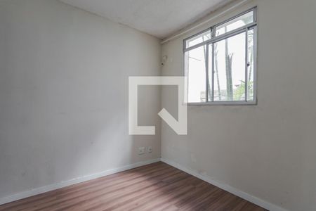Quarto 2 de apartamento para alugar com 2 quartos, 43m² em Jardim Dona Leopoldina, Porto Alegre